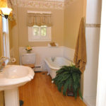 Acadian-bathroom